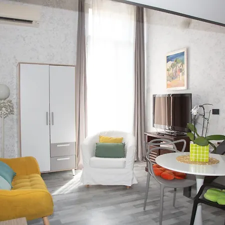 Apartment Bons Souvenirs By Connexion